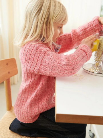 Модель 2401_4 MYKT TIL BARN FINNICK SWEATER JUNIOR с инструкцией на английском языке