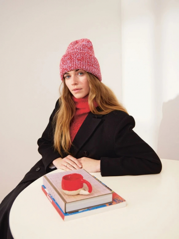 Модель 2403_8 DIY MUST-HAVE BEANIE с инструкцией на английском языке